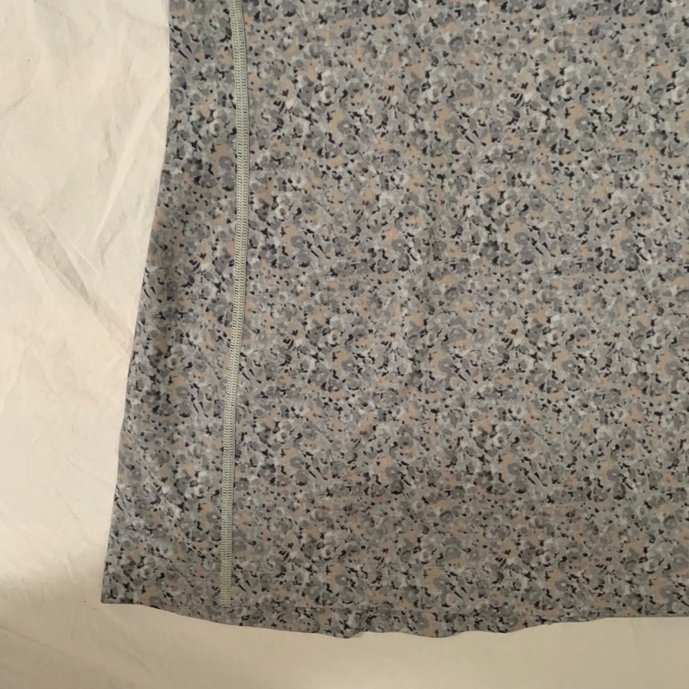 Lululemon 🍋 Supportive Tank Top - Picture 3 of 6